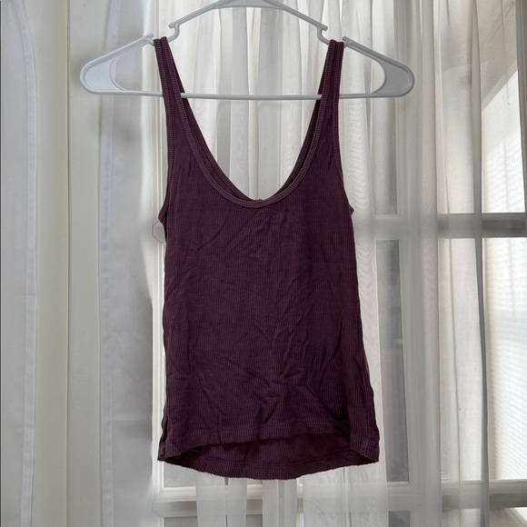 2 AEO Tank Tops - Picture 5 of 8